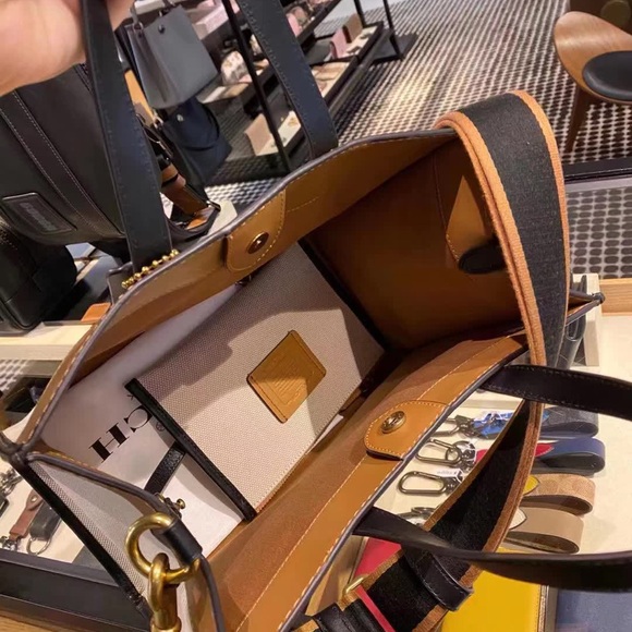 Coach limited edition Field 30 Tote - Picture 2 of 9